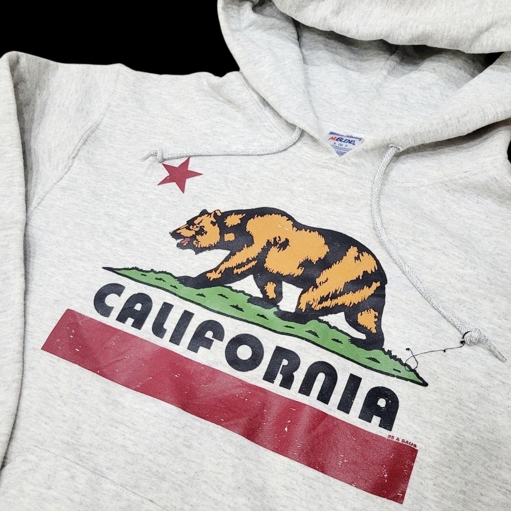 Y2K California Republic Light Grey Hoodie Sweatshirt Top Size: Small